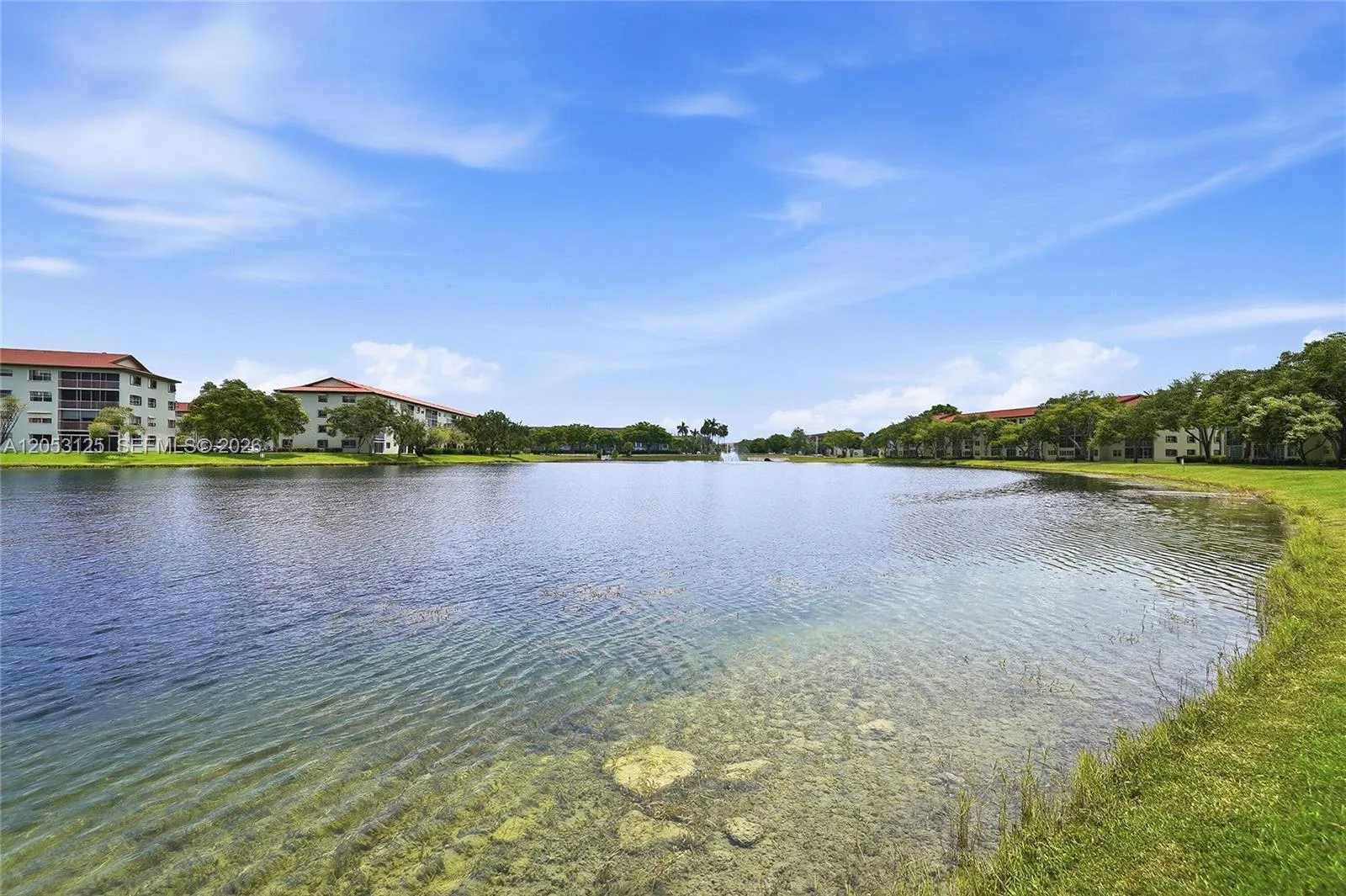 Foto de propiedad en  Pembroke Pines con MLS# 