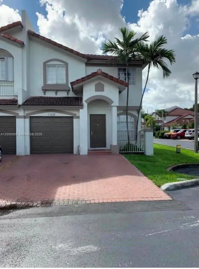 Foto de propiedad en  Doral con MLS# 