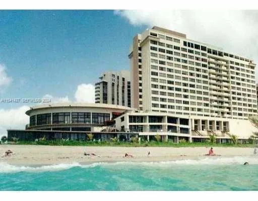 Foto de propiedad en  Miami Beach con MLS# 