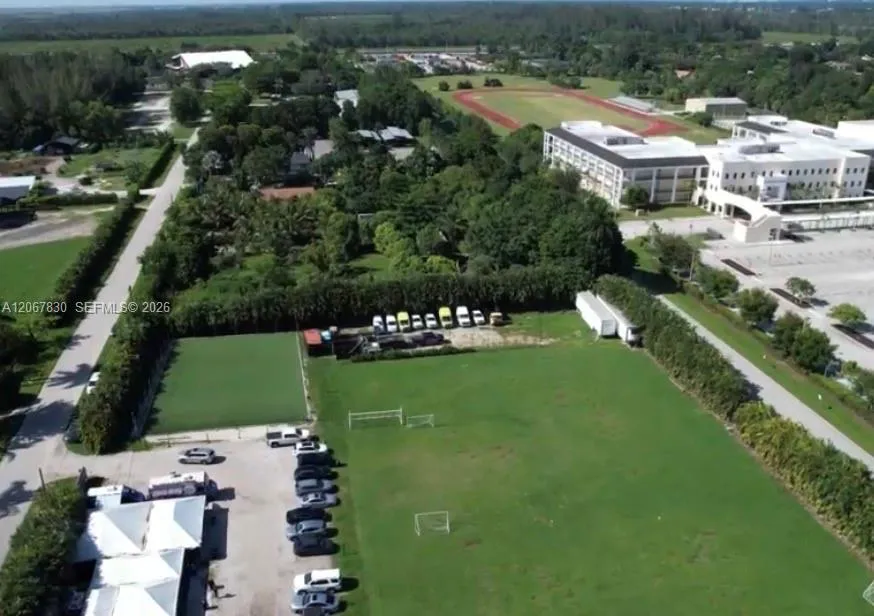 Foto de propiedad en  Southwest Ranches con MLS# 