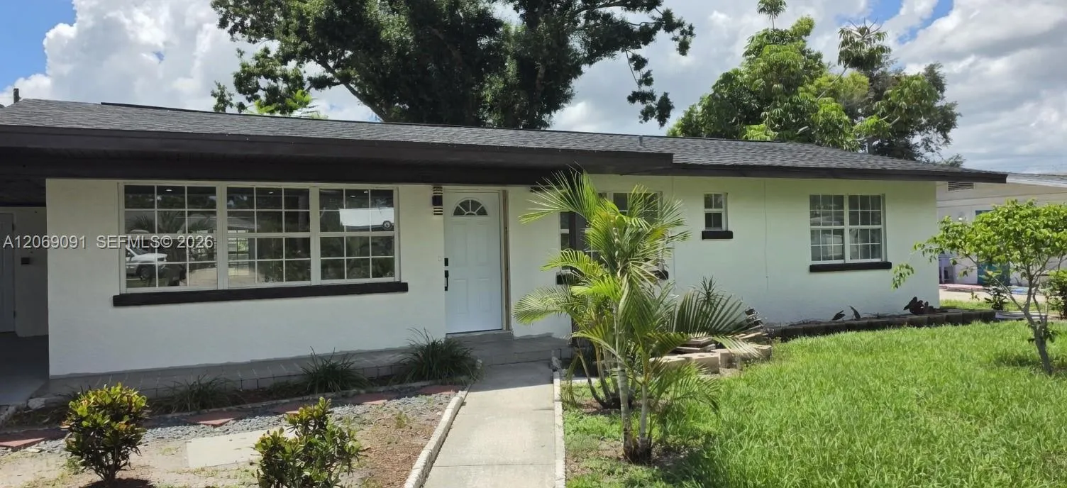 Foto de propiedad en  Bradenton con MLS# 