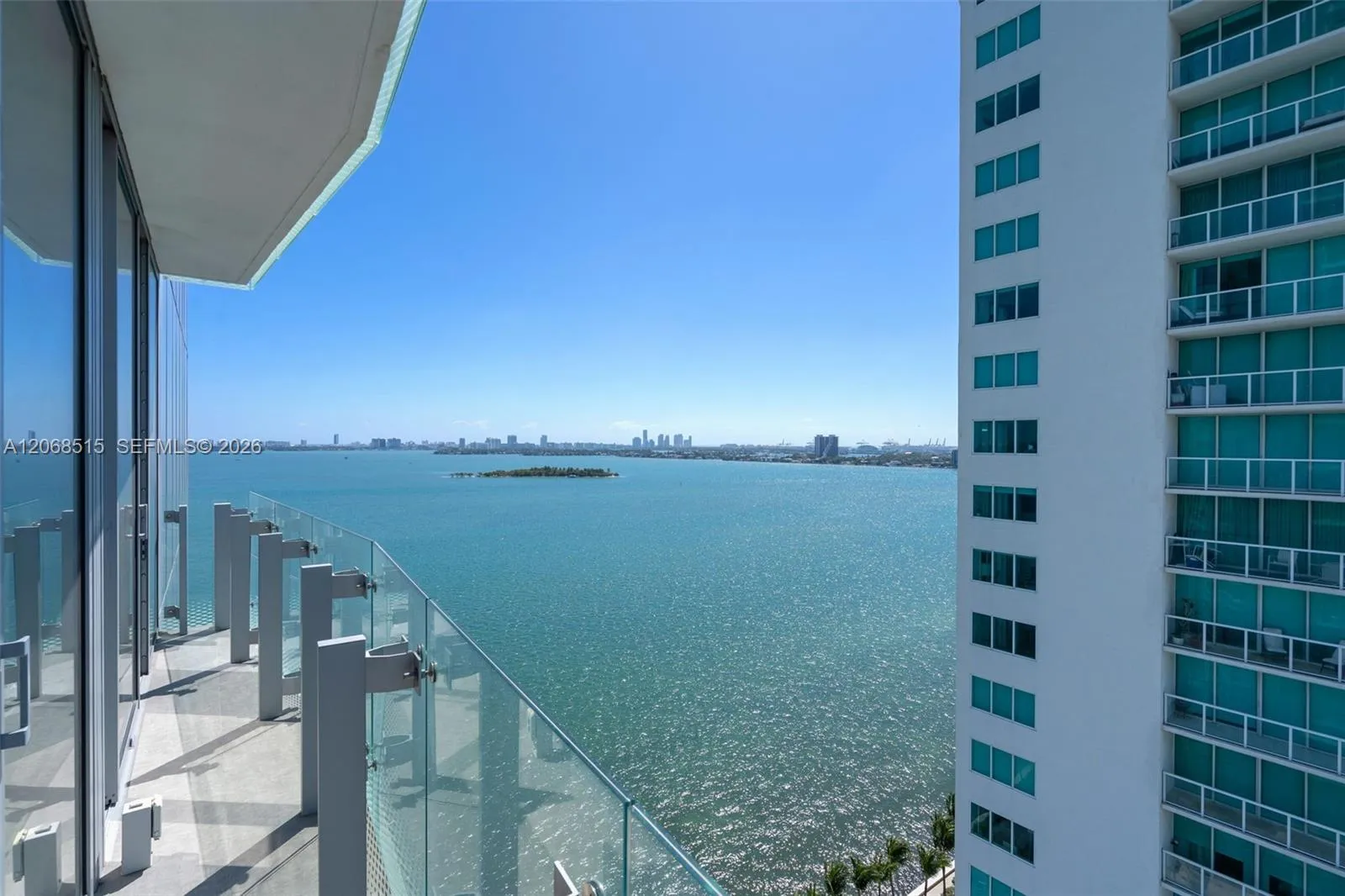 Foto de propiedad en  Miami con MLS# 