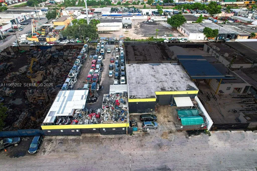 Foto de propiedad en  Hialeah con MLS# 
