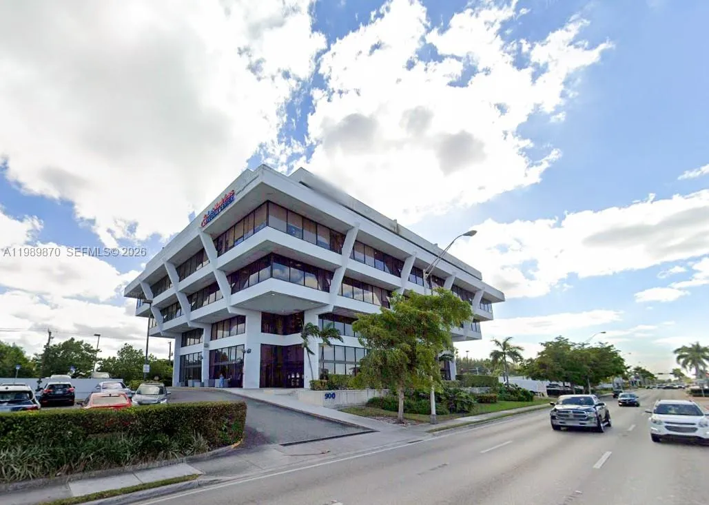 Foto de propiedad en  Hialeah con MLS# 