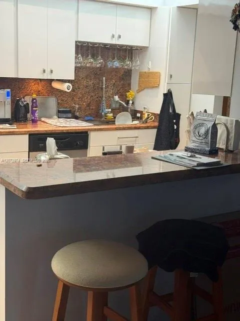 Foto de propiedad en  Hallandale Beach con MLS# 