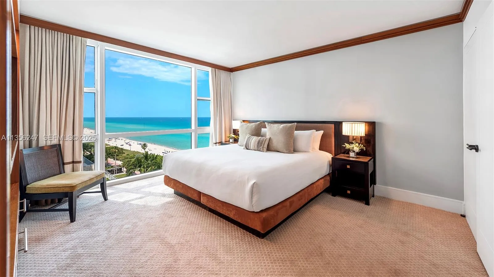 Foto de propiedad en  Miami Beach con MLS# 