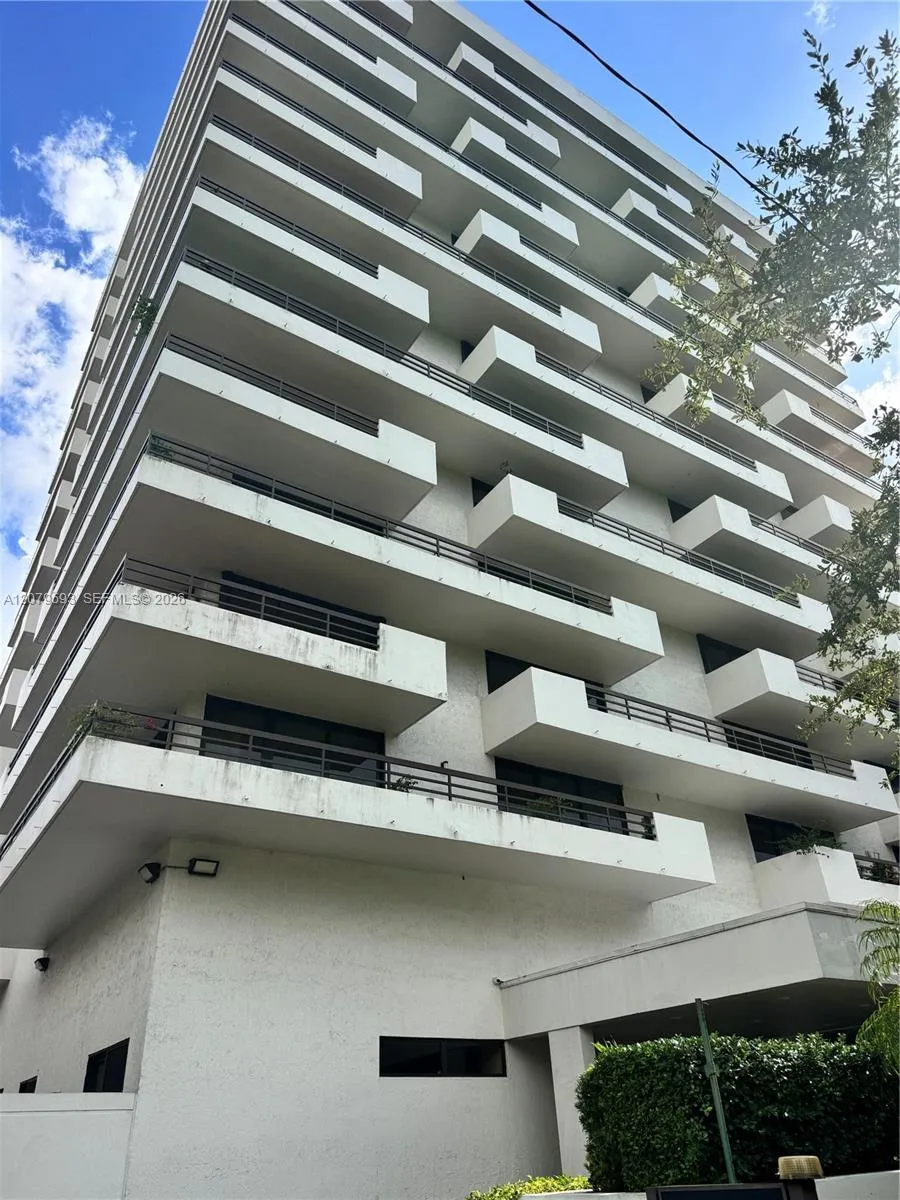 Foto de propiedad en  Coral Gables con MLS# 