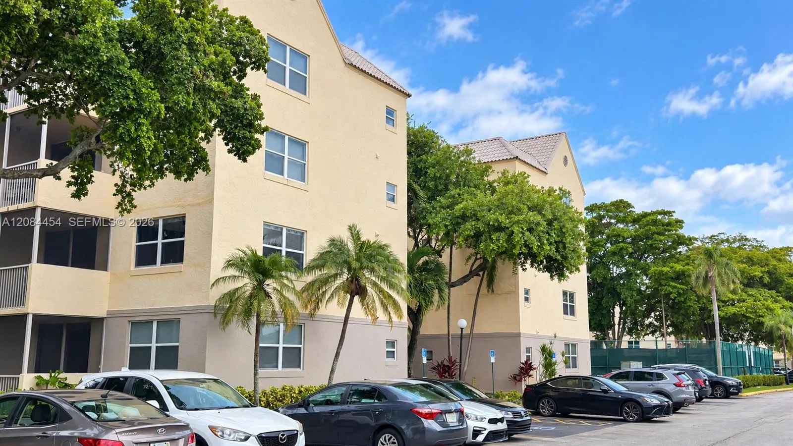 Foto de propiedad en  Doral con MLS# 