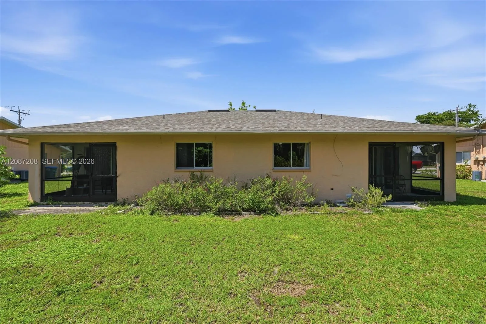 Foto de propiedad en  Cape Coral con MLS# 