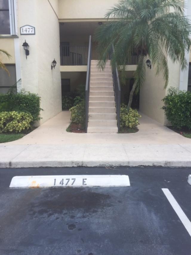 Foto de propiedad en 1465 W Lake Crystal Drive G, West Palm Beach, FL 33411 West Palm Beach con MLS# 