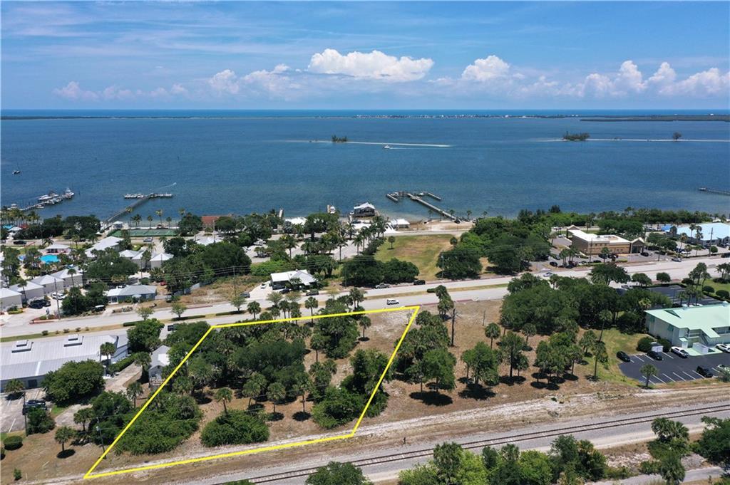 Foto de propiedad en 1531 Us Highway 1 Highway, Sebastian, FL 32958 Sebastian con MLS# 
