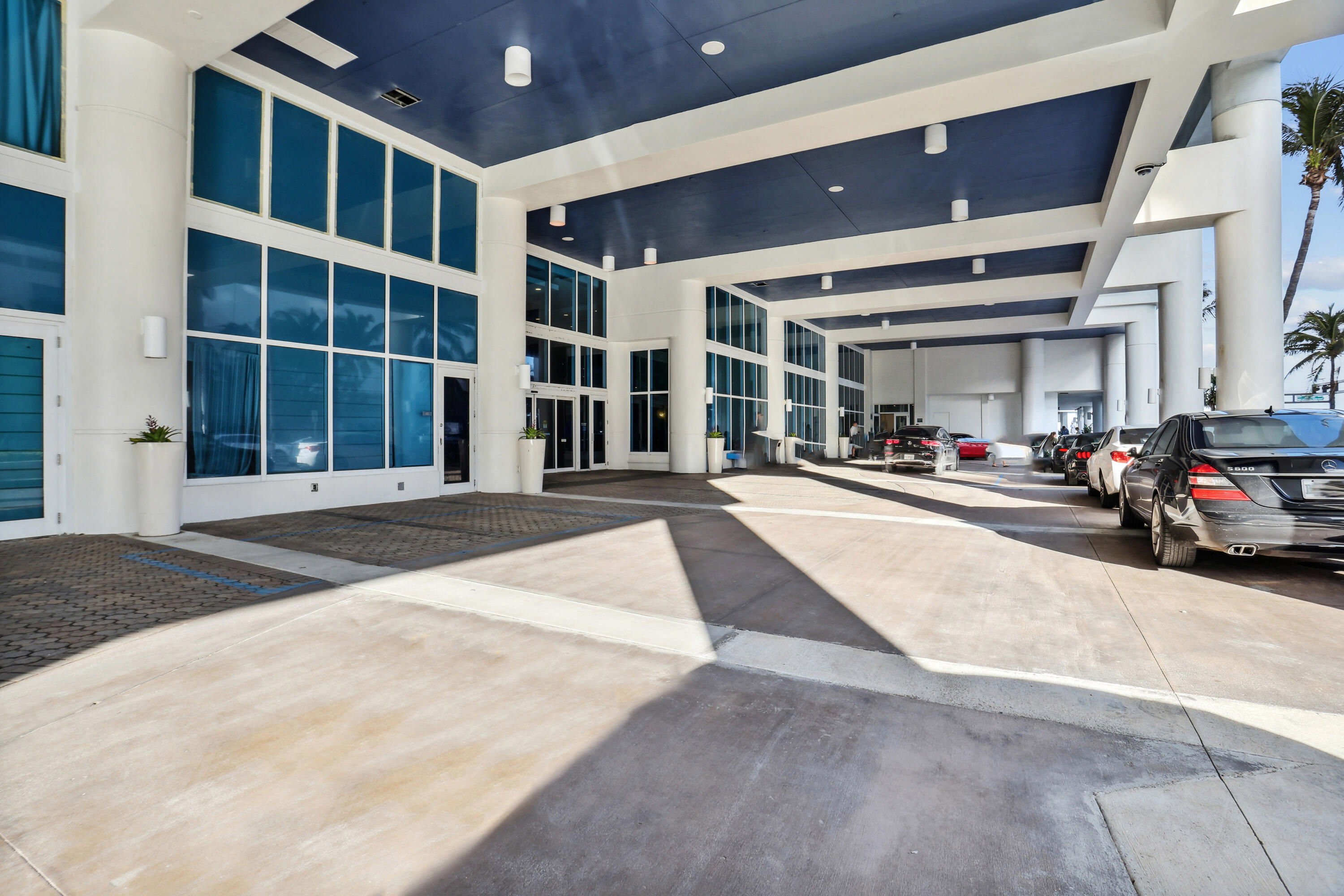Foto de propiedad en 505 N Fort Lauderdale Beach Boulevard 1211, Fort Lauderdale, FL 33304 Fort Lauderdale con MLS# 