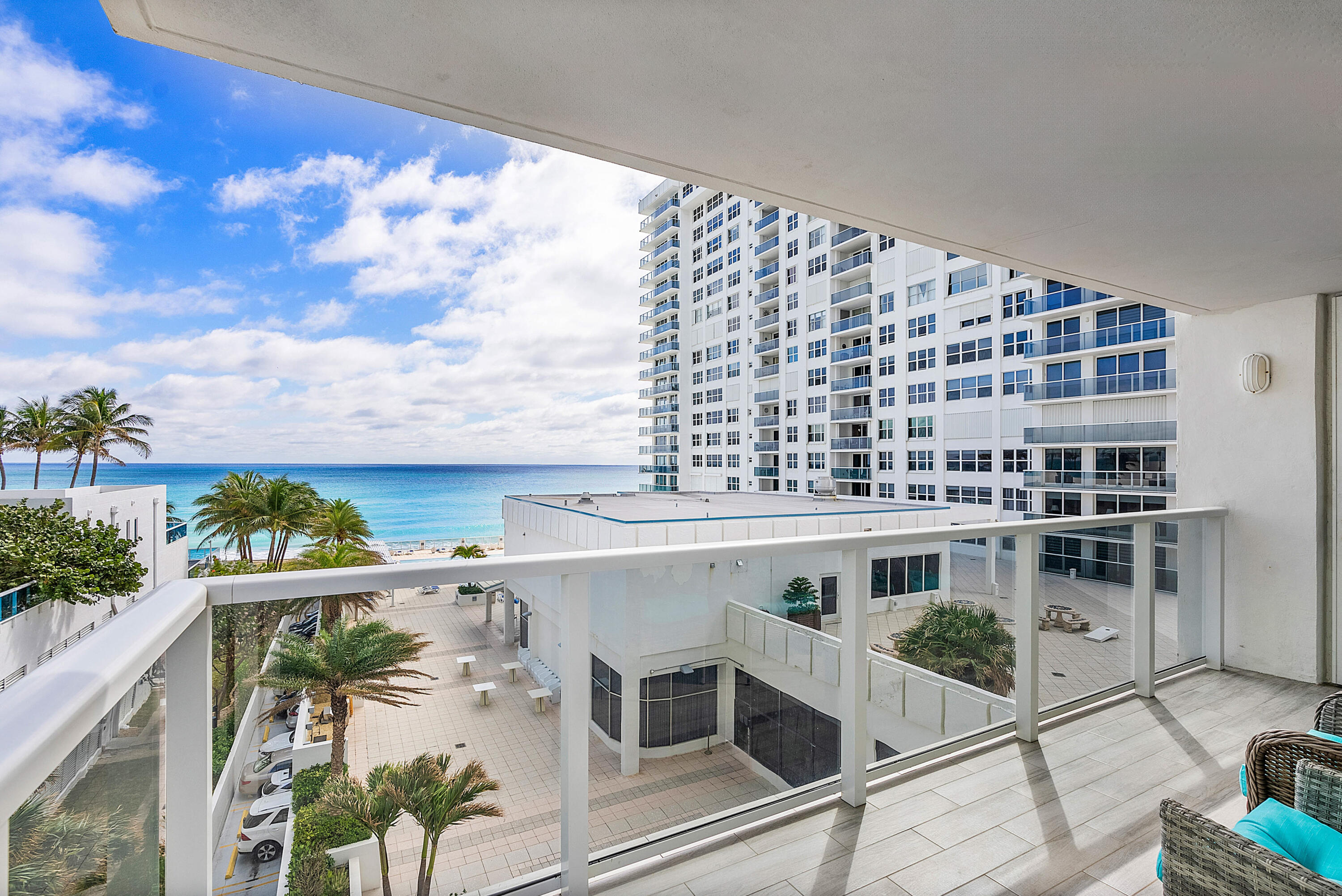 Foto de propiedad en 2751 S Ocean Drive 504n, Hollywood, FL 33019 Hollywood con MLS# 