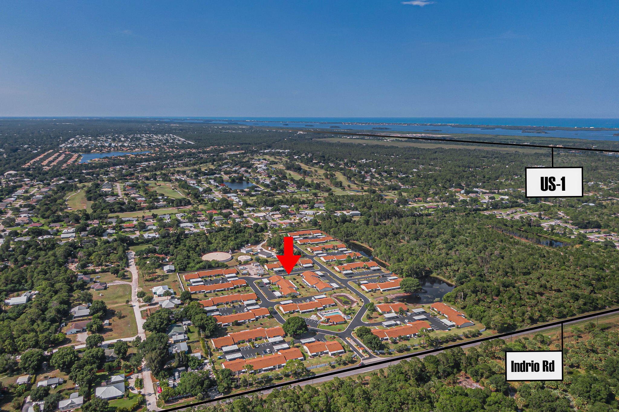 Foto de propiedad en 6018 Indrio Road 6, Fort Pierce, FL 34951 Fort Pierce con MLS# 