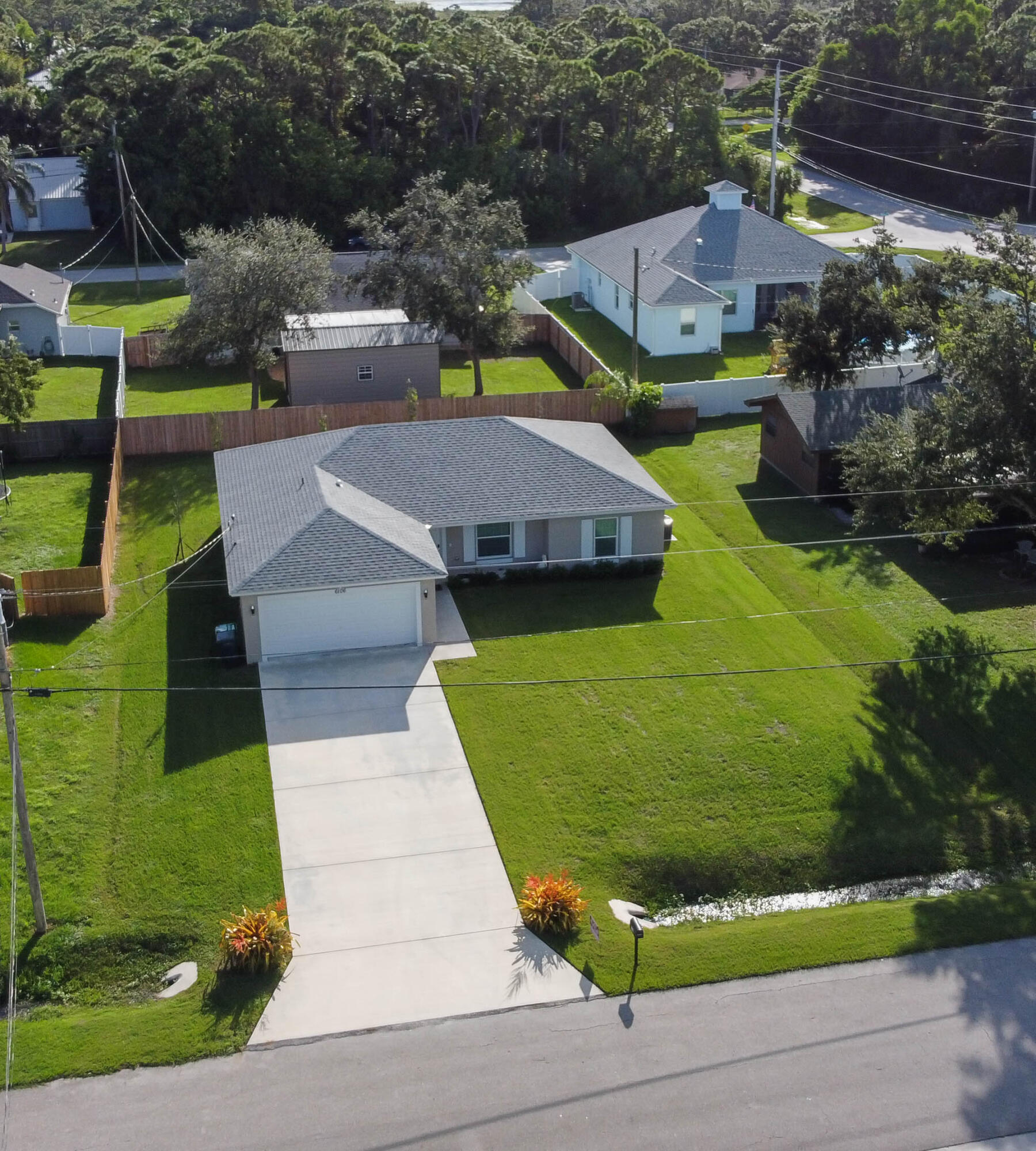 Foto de propiedad en 6106 Bamboo Drive, Fort Pierce, FL 34982 Fort Pierce con MLS# 