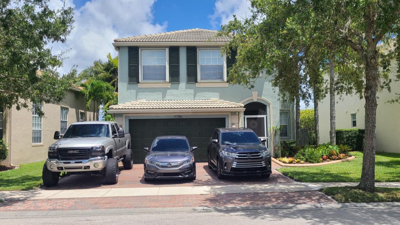 Foto de propiedad en 11786 SW Bennington Circle, Port St. Lucie, FL 34987 Port St. Lucie con MLS# 