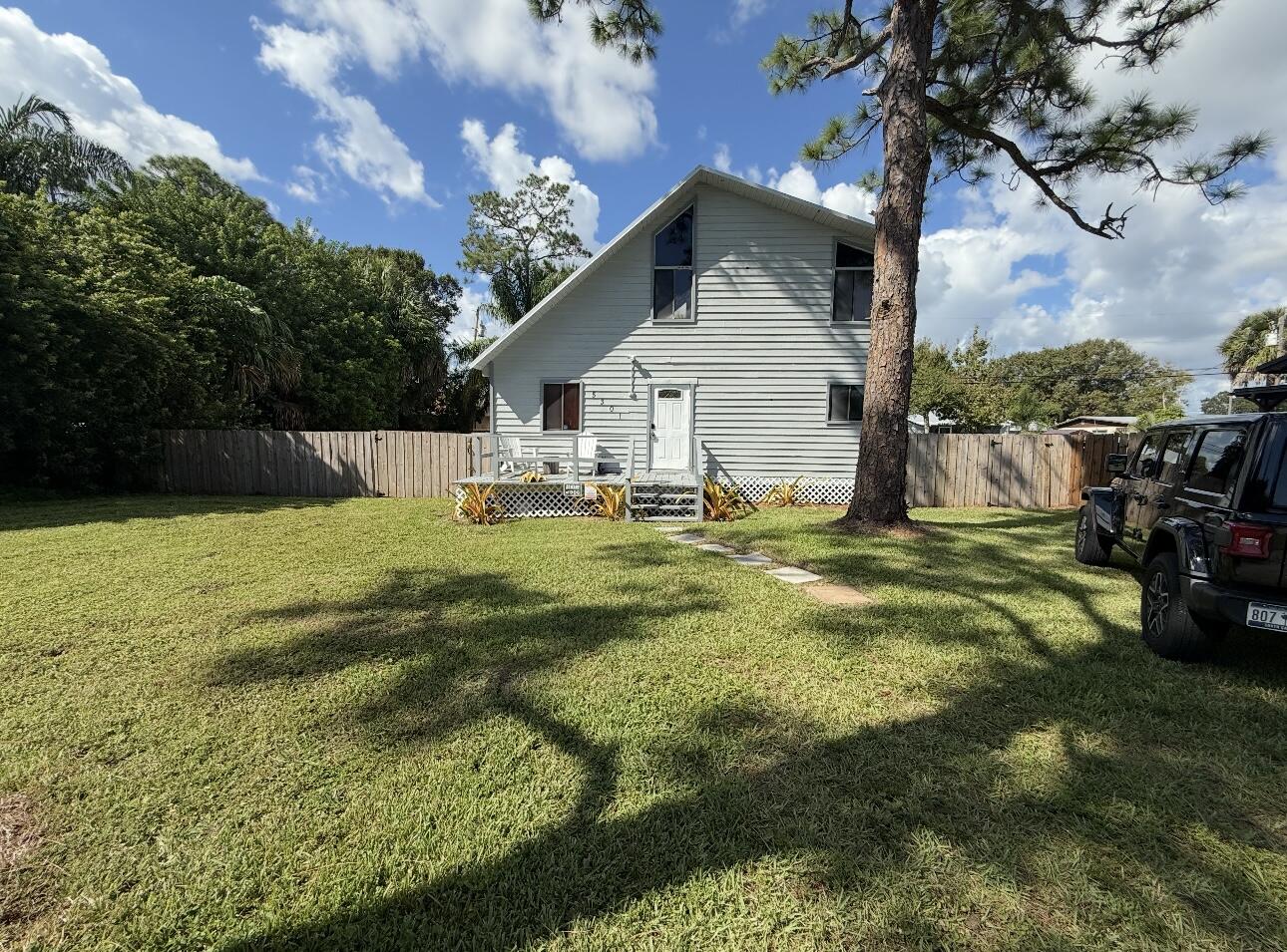 Foto de propiedad en 5301 Sunset Boulevard, Fort Pierce, FL 34982 Fort Pierce con MLS# 