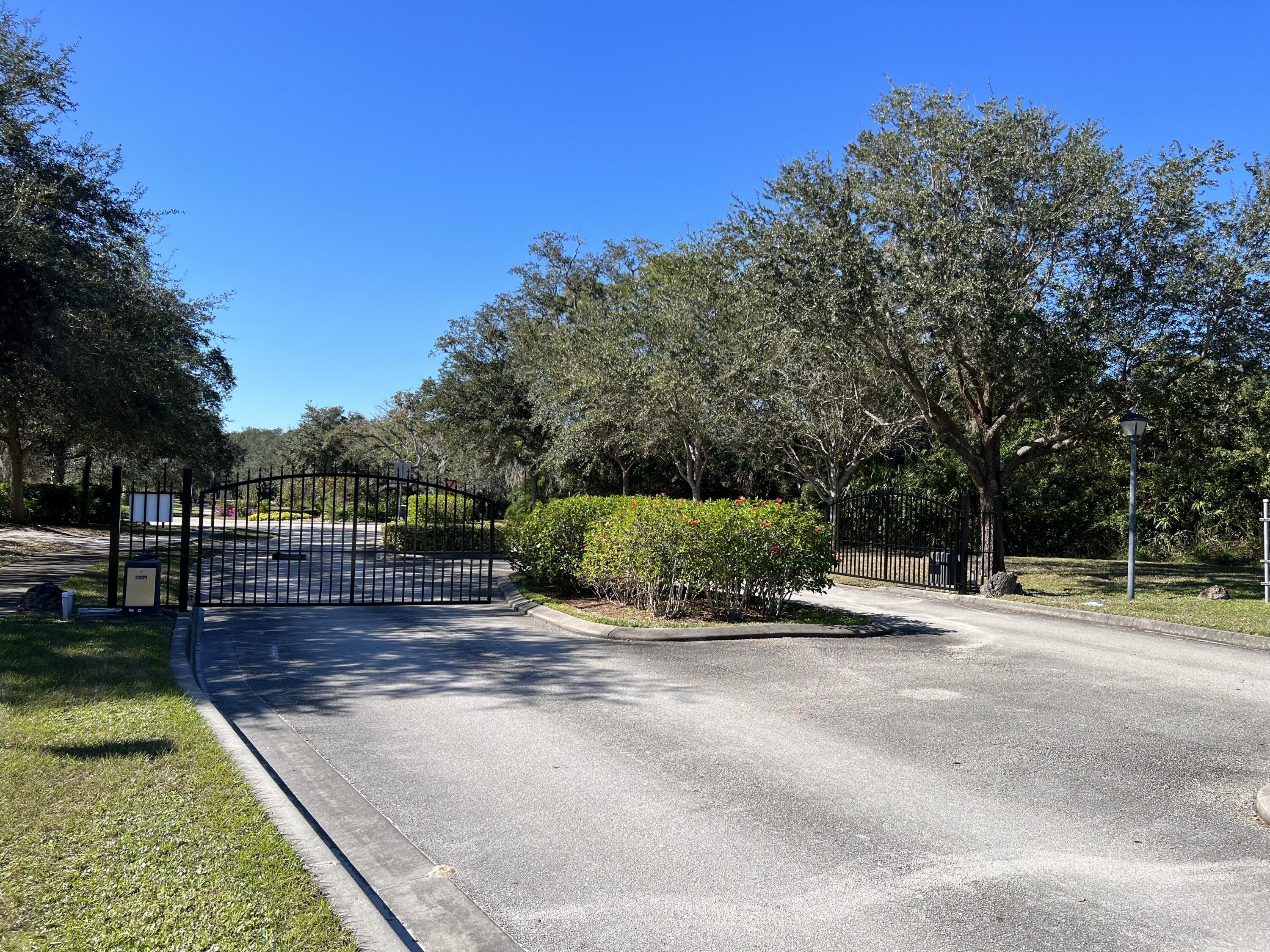 Foto de propiedad en 11324 Ganesh Way, Sebastian, FL 32958 Sebastian con MLS# 
