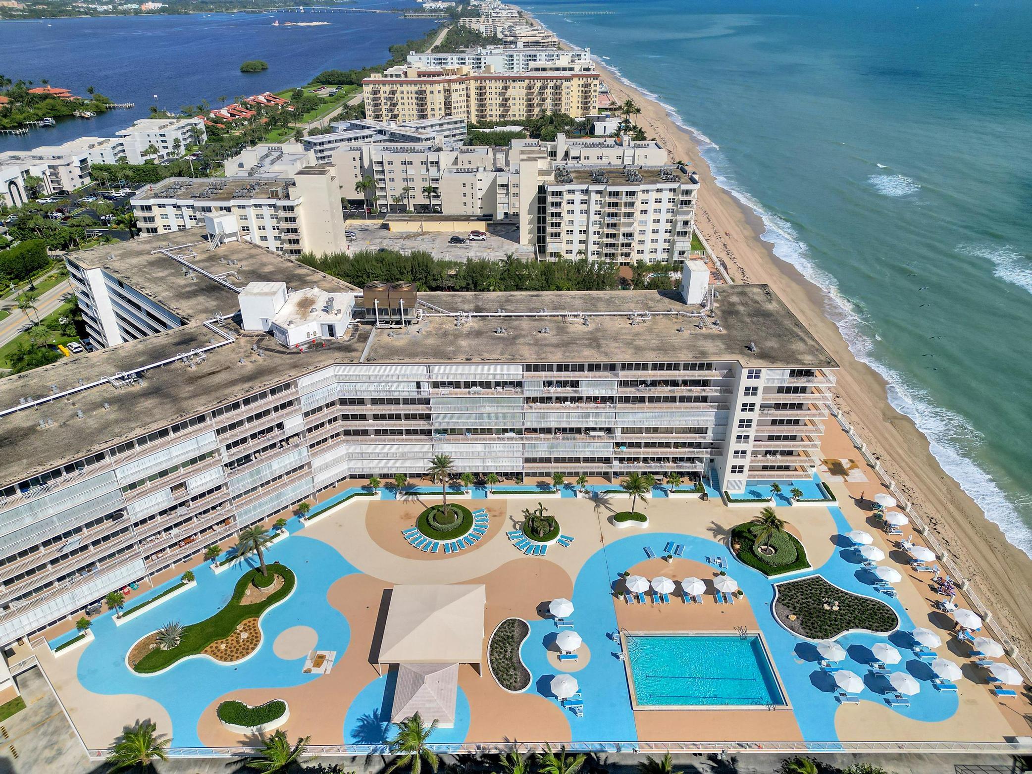 Foto de propiedad en 3546 S Ocean Boulevard 418, South Palm Beach, FL 33480 South Palm Beach con MLS# 
