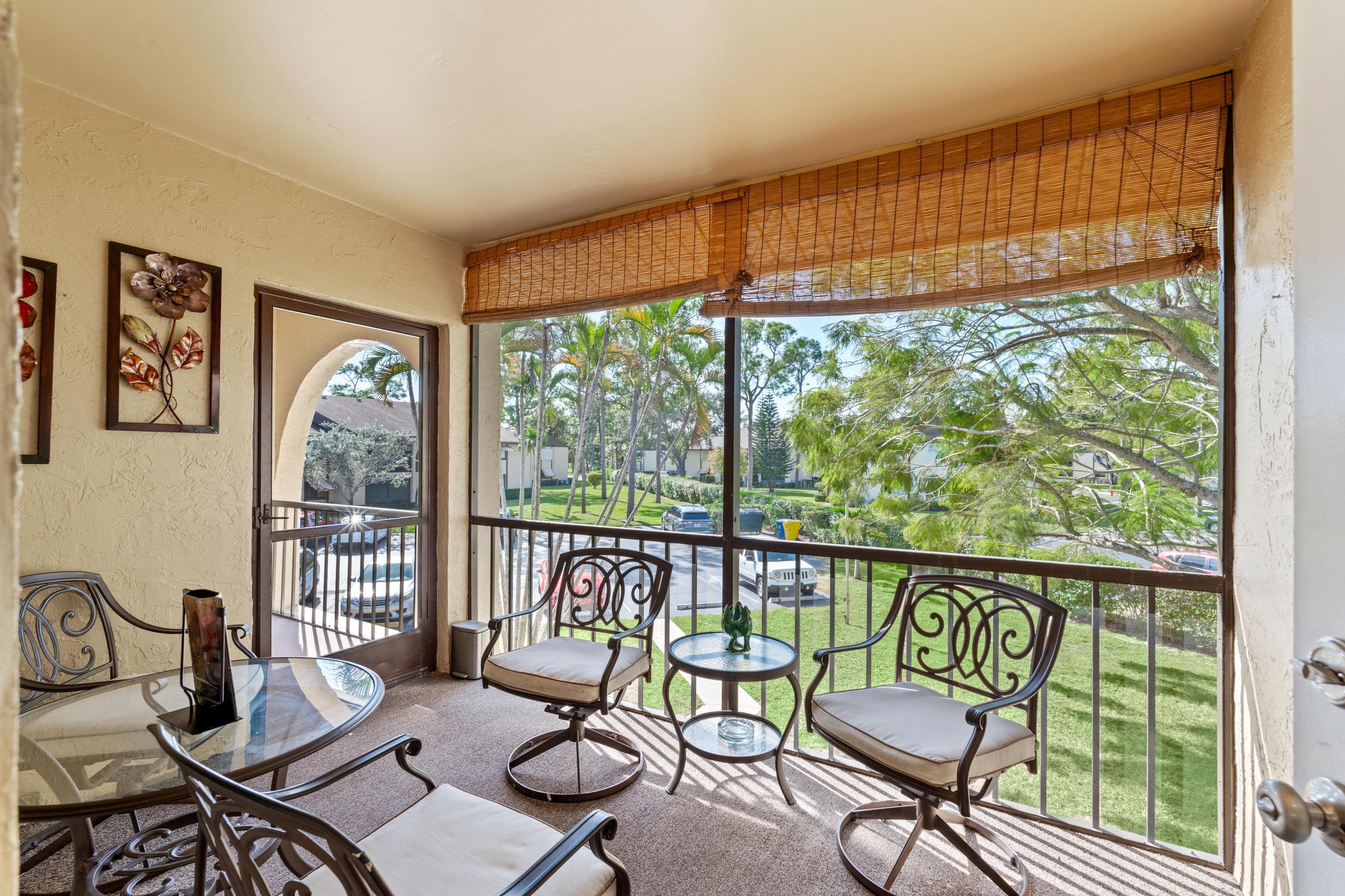 Foto de propiedad en 230 Pine Hov Circle A-2, Greenacres, FL 33463 Greenacres con MLS# 