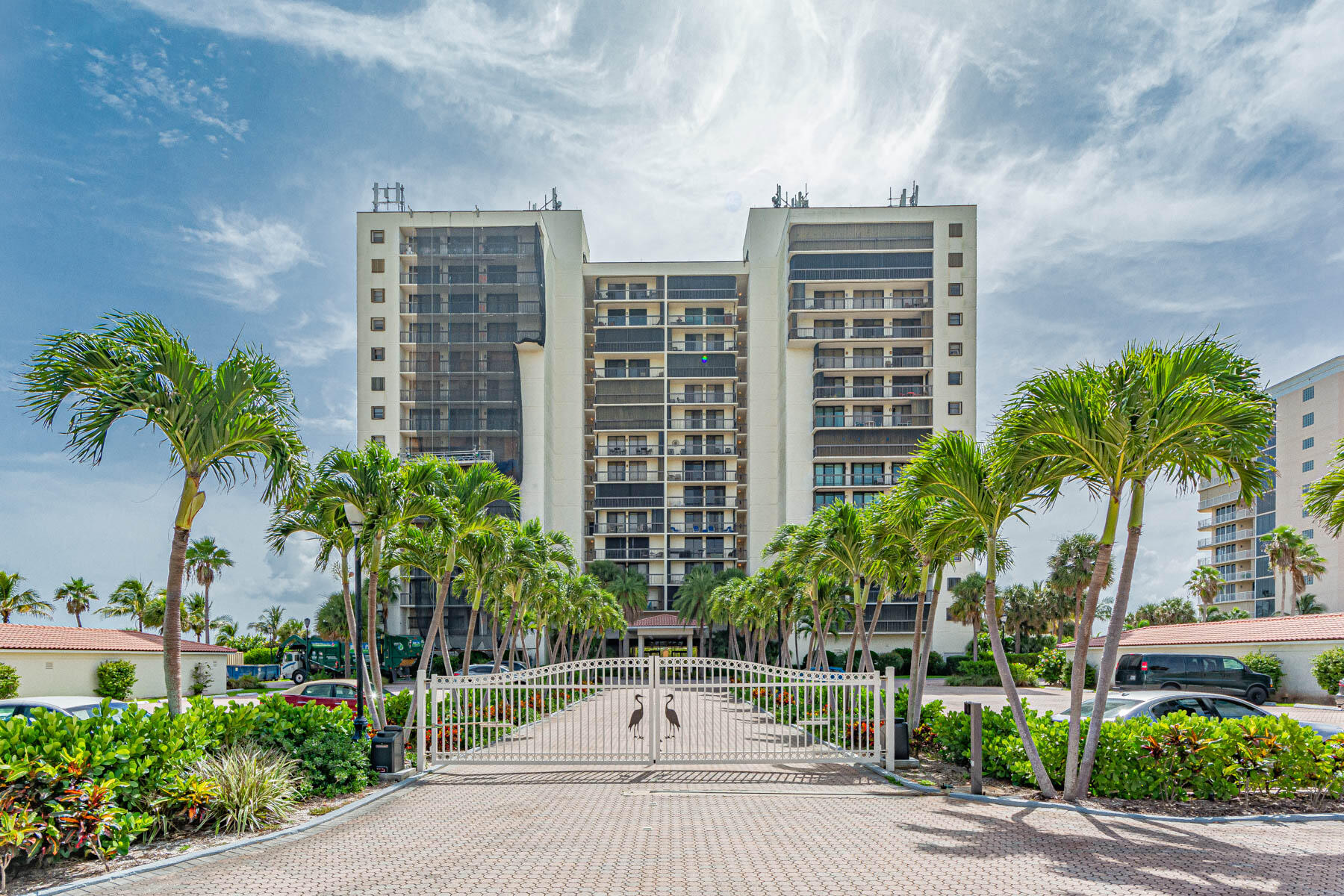 Foto de propiedad en 3100 N Highway A1a 901, Hutchinson Island, FL 34949 Hutchinson Island con MLS# 