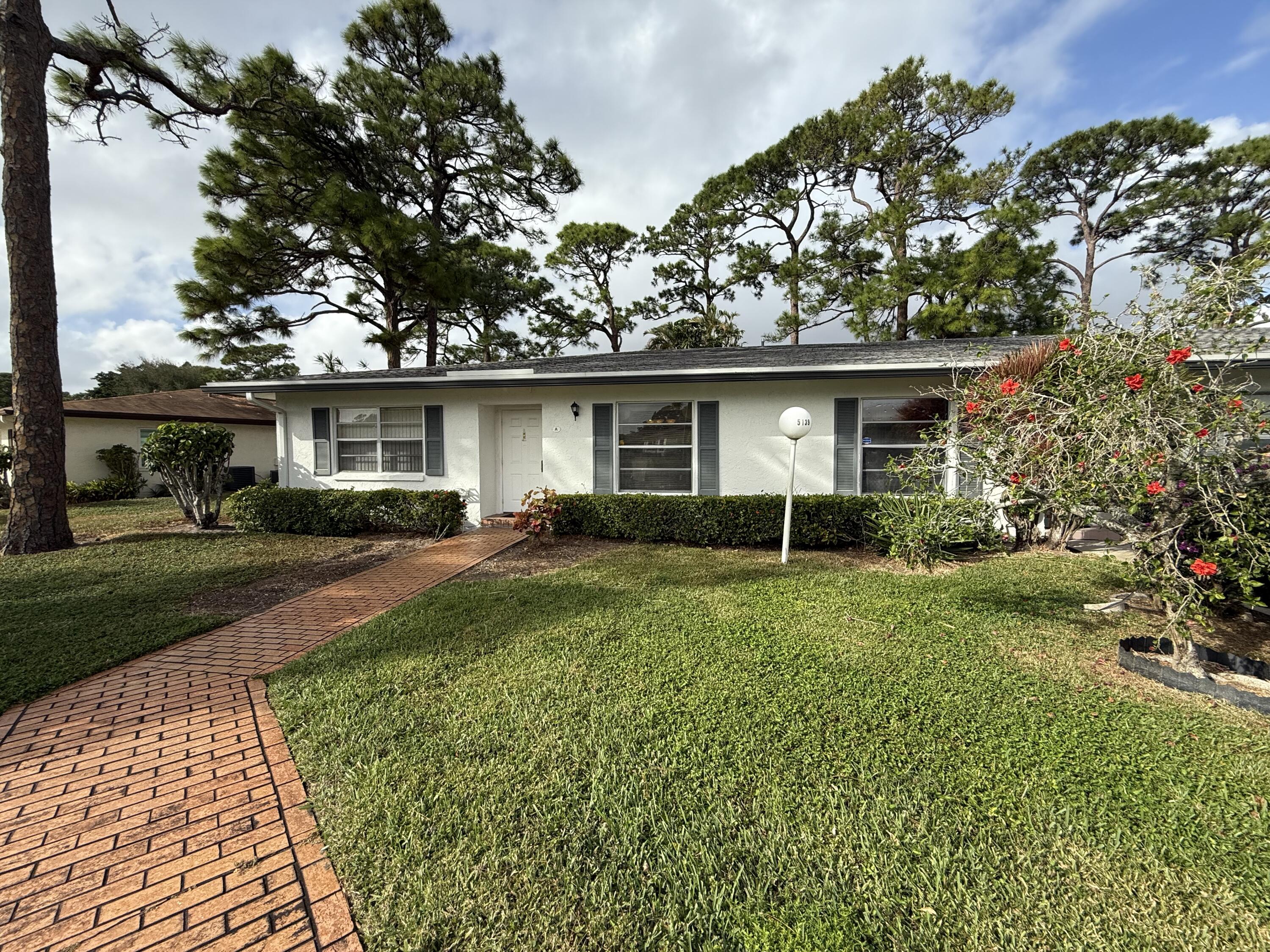 Foto de propiedad en 5139 Poppy Place A, Delray Beach, FL 33484 Delray Beach con MLS# 