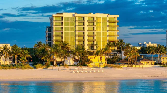 Foto de propiedad en 305 Briny Avenue 303, Pompano Beach, FL 33062 Pompano Beach con MLS# 