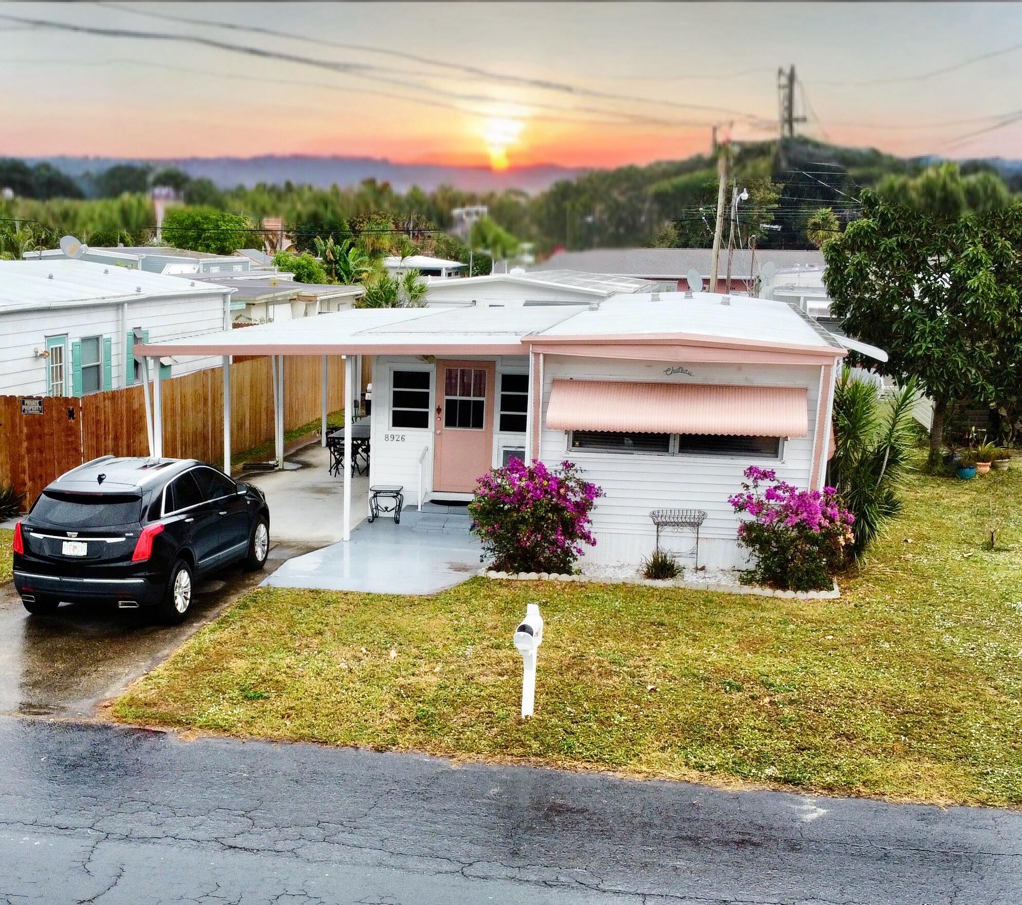 Foto de propiedad en 8926 Palm Street, Boynton Beach, FL 33436 Boynton Beach con MLS# 