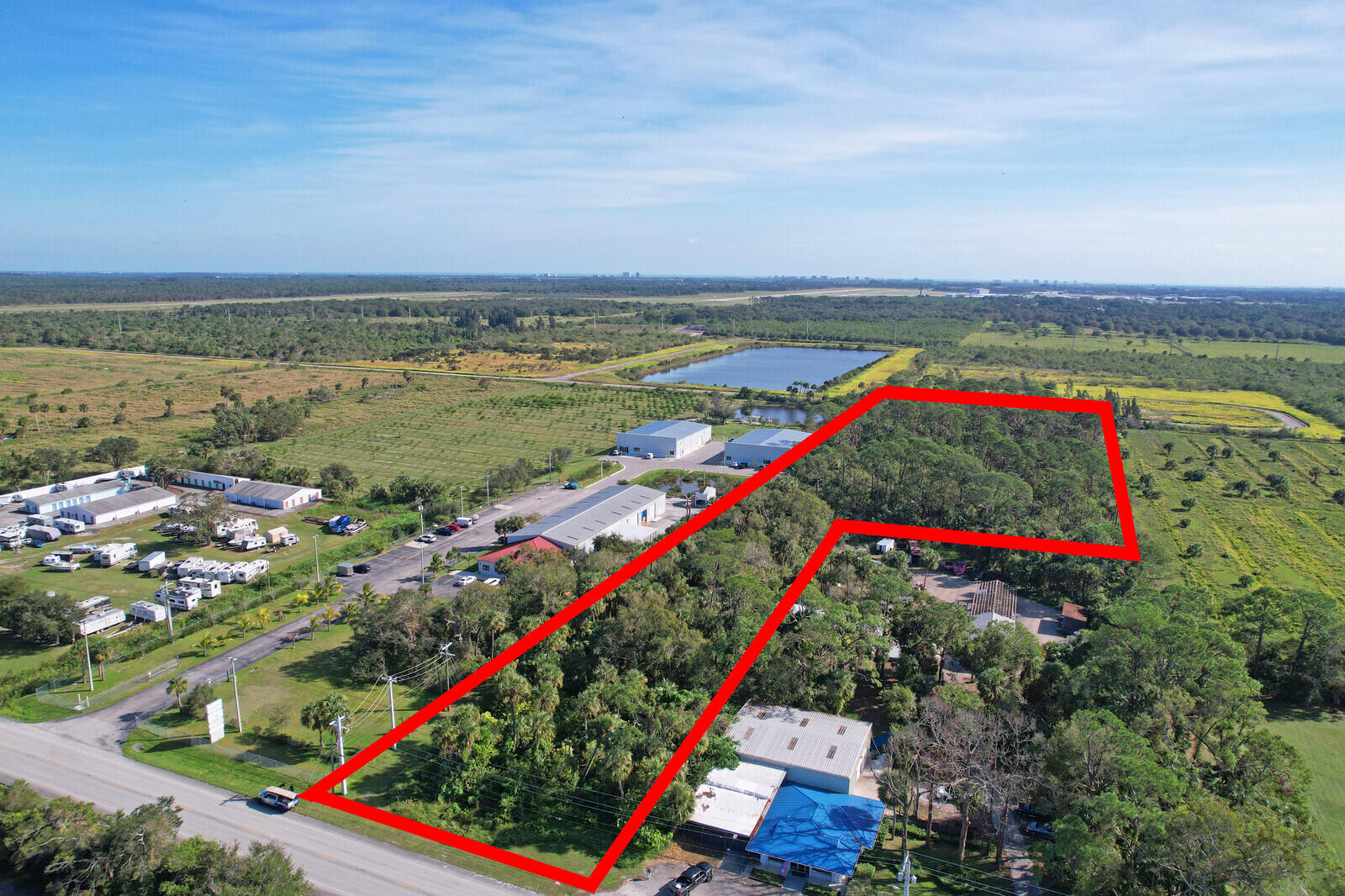 Foto de propiedad en 0 Kings Highway, Fort Pierce, FL 34951 Fort Pierce con MLS# 