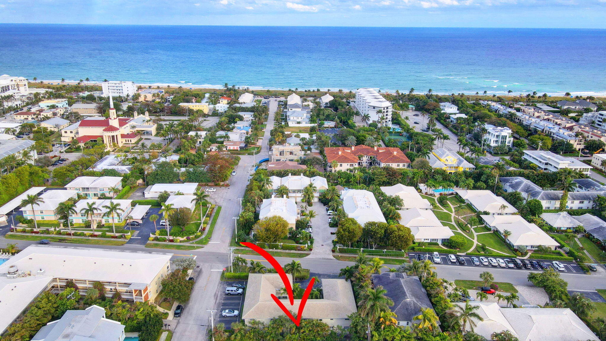 Foto de propiedad en 100 Venetian Drive 3, Delray Beach, FL 33483 Delray Beach con MLS# 