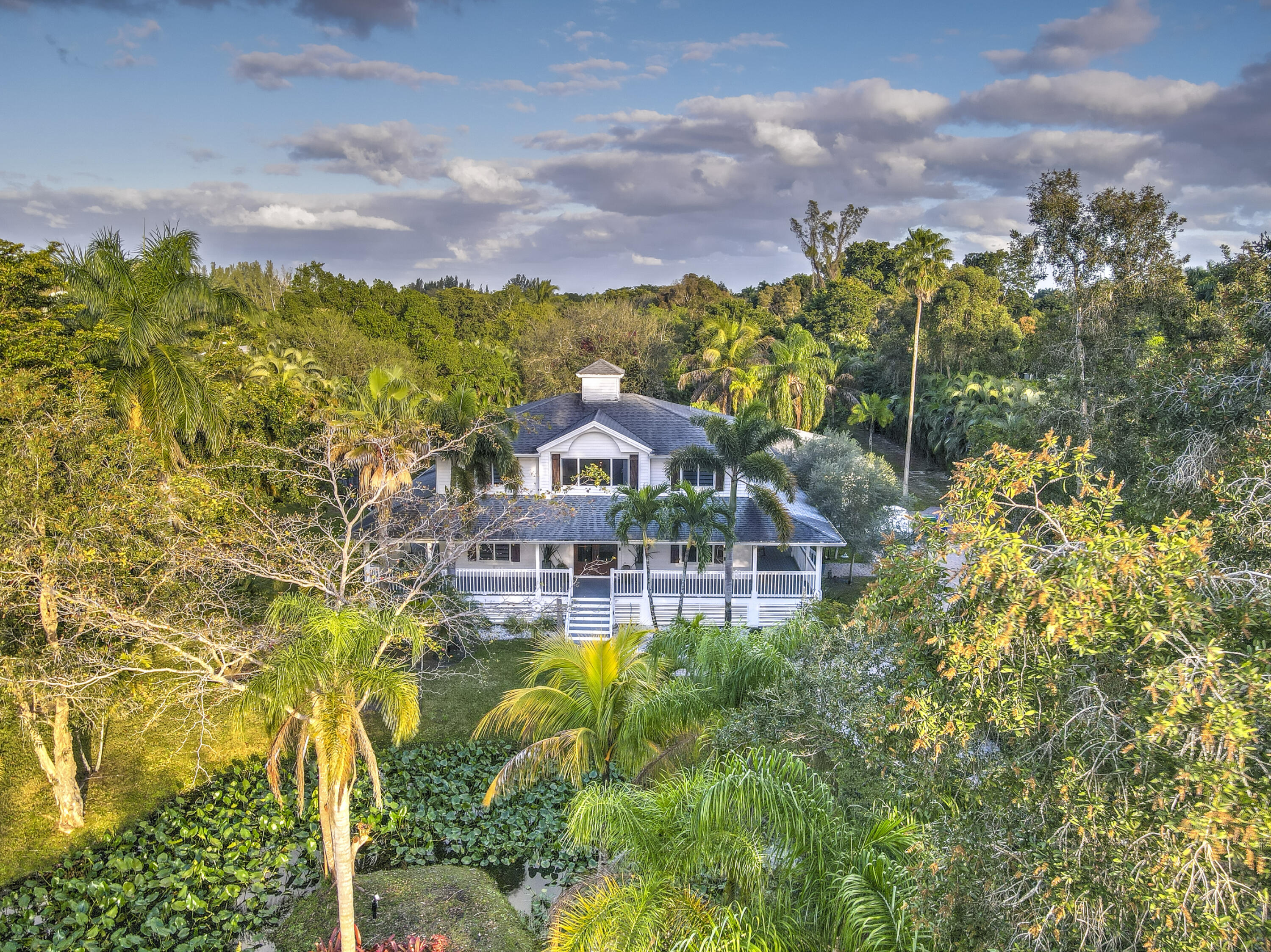 Foto de propiedad en 6402 SW 185th Way, Southwest Ranches, FL 33332 Southwest Ranches con MLS# 