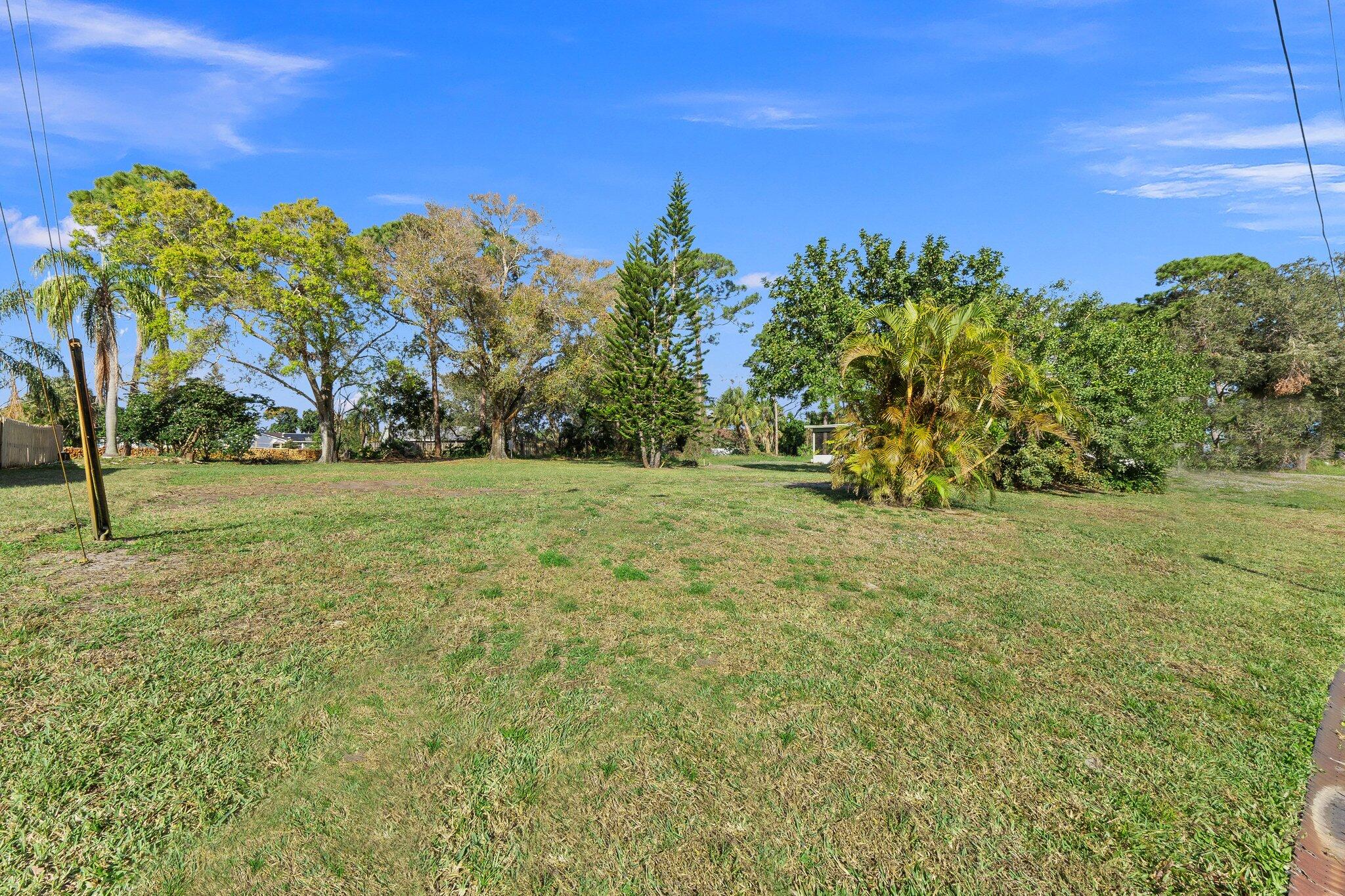 Foto de propiedad en 149 SE Fallon Drive, Port St. Lucie, FL 34983 Port St. Lucie con MLS# 