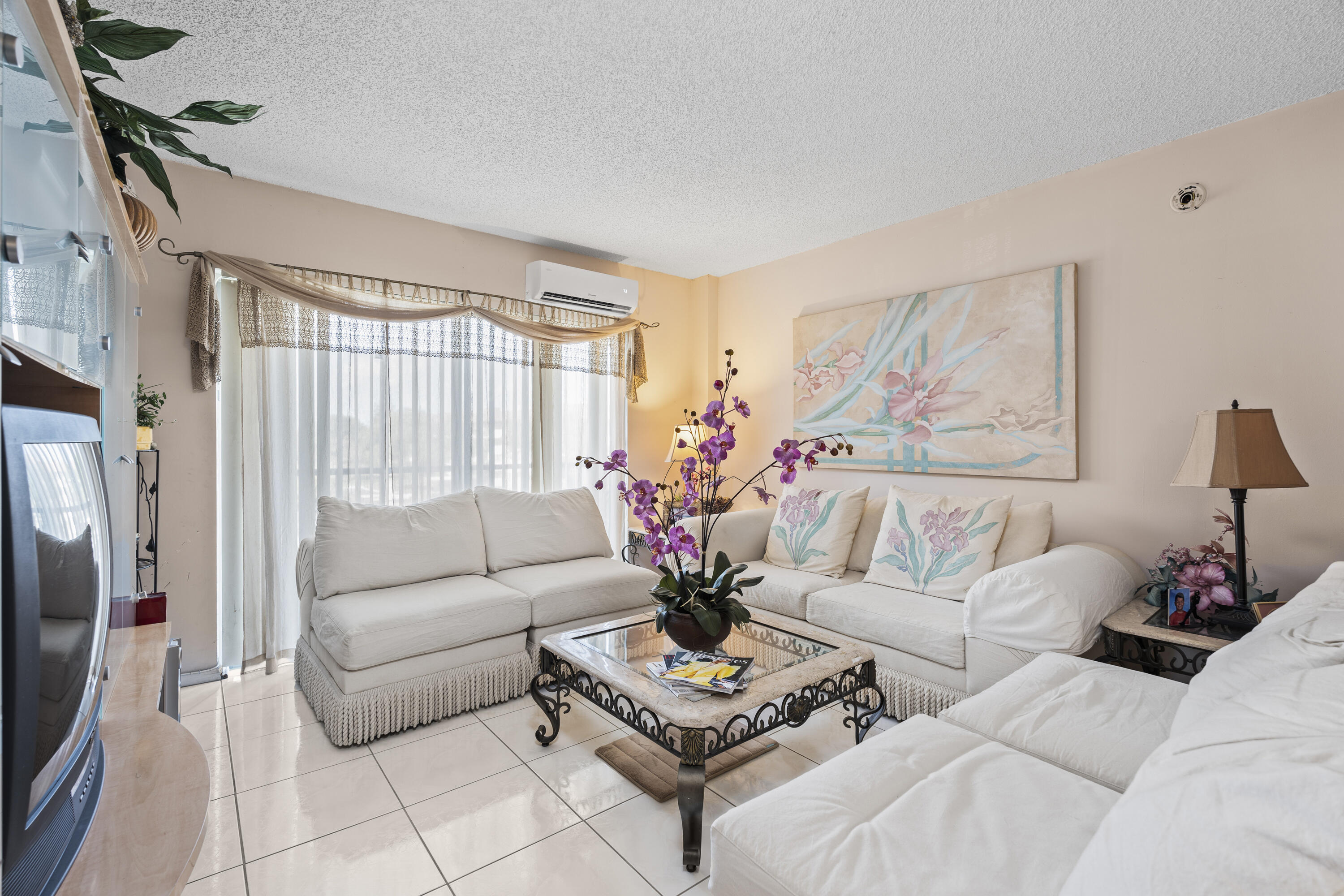 En Venta 4174 Inverrary Drive 413, Lauderhill, FL 33319, Lauderhill, FL 33319