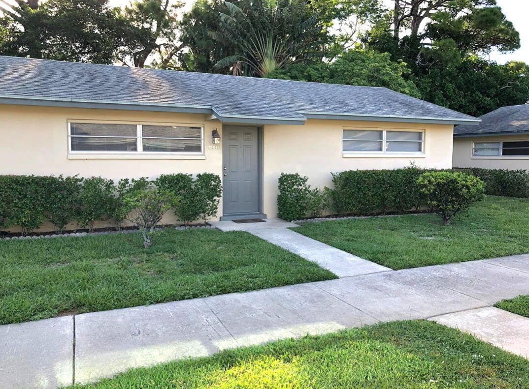 Foto de propiedad en 5110 Michigan Avenue 11b, West Palm Beach, FL 33415 West Palm Beach con MLS# 