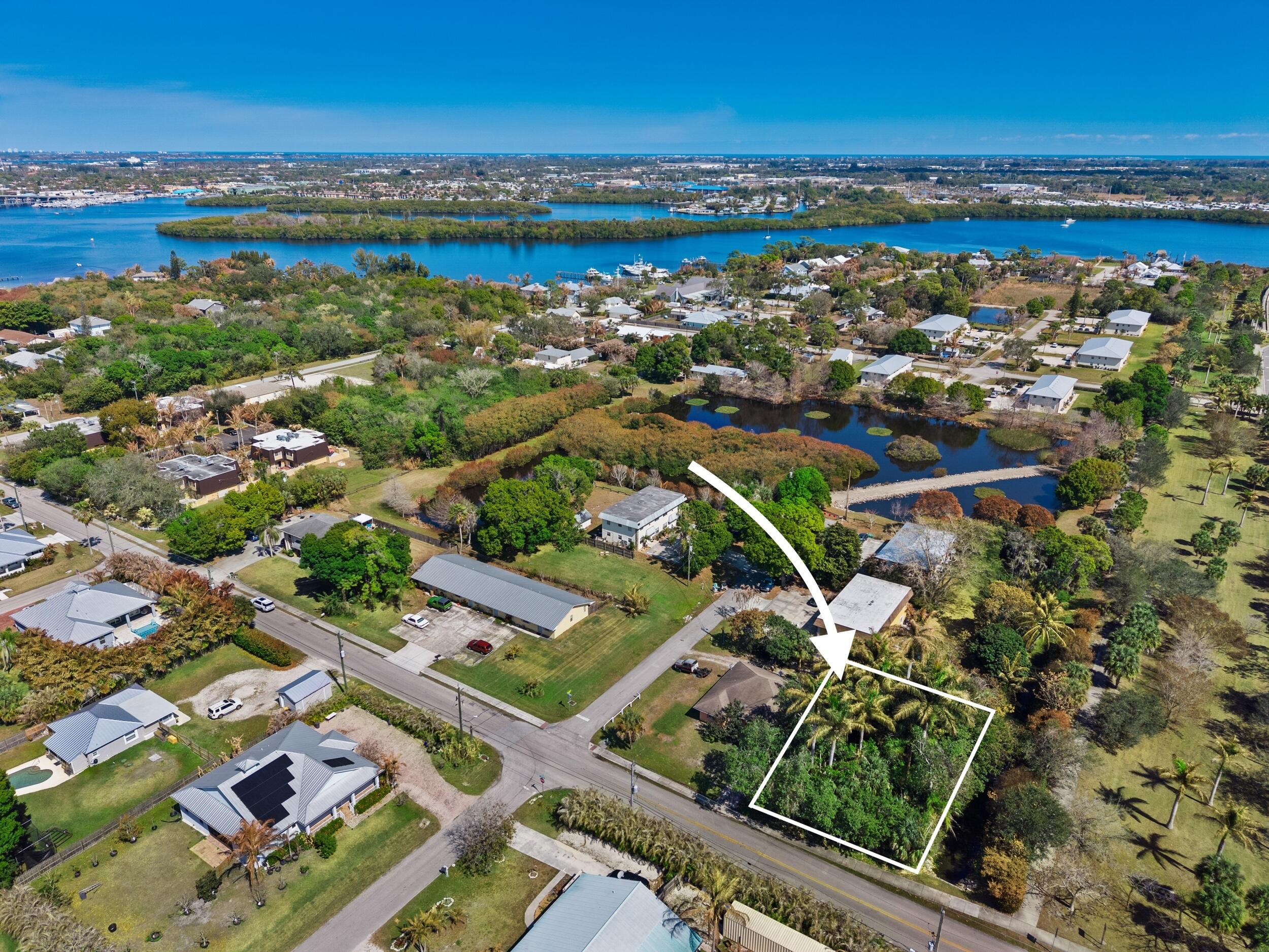 Foto de propiedad en 3529 SW Cornell Avenue, Palm City, FL 34990 Palm City con MLS# 