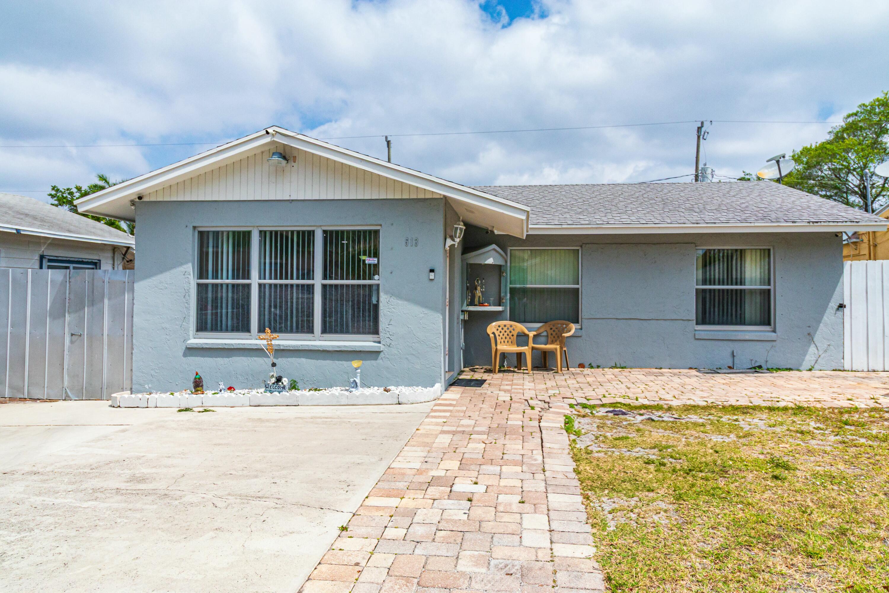 Foto de propiedad en 513 El Vedado, West Palm Beach, FL 33405 West Palm Beach con MLS# 