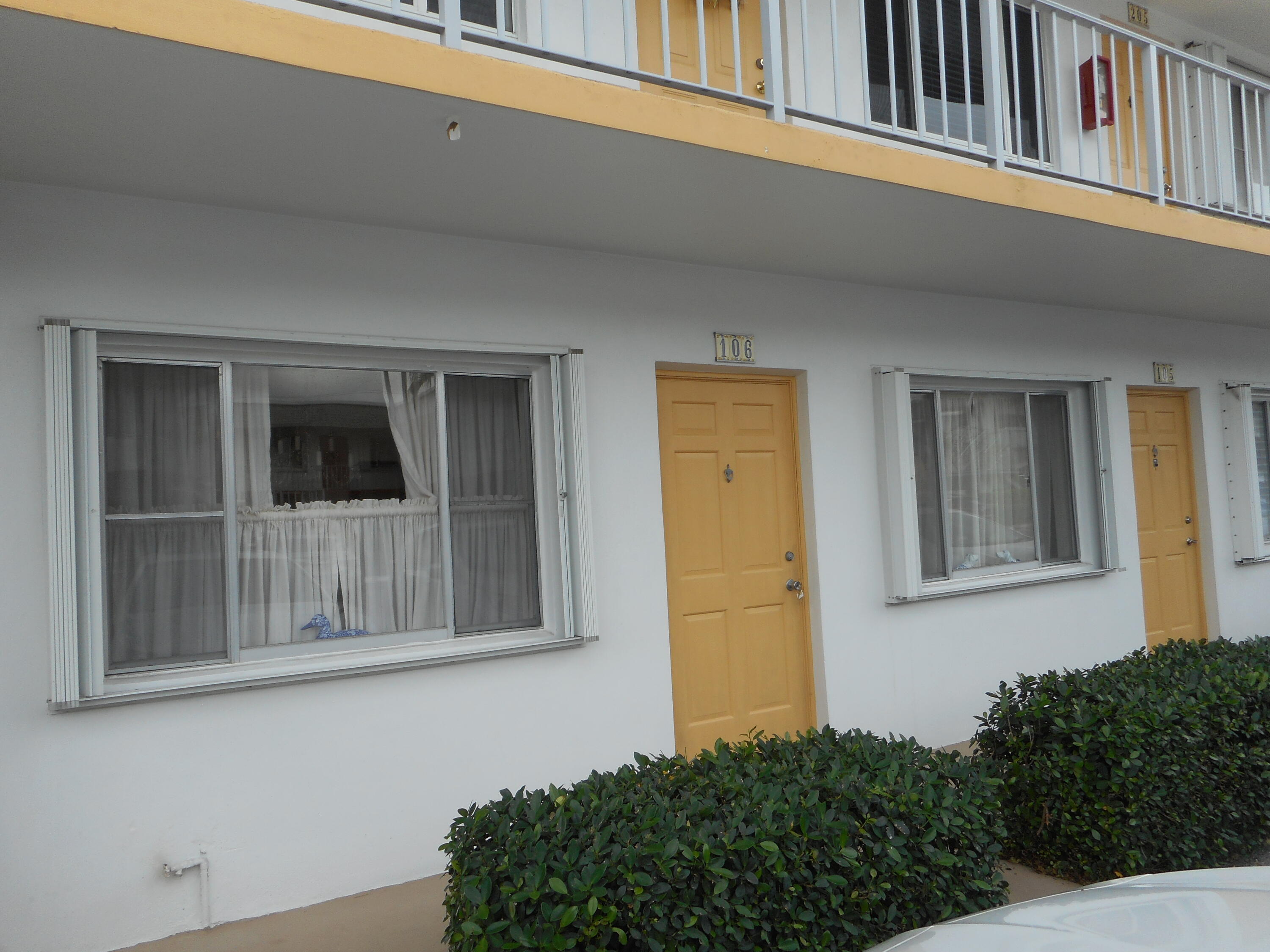 Foto de propiedad en 3322 Cynthia Lane 106, Lake Worth Beach, FL 33461 Lake Worth Beach con MLS# 