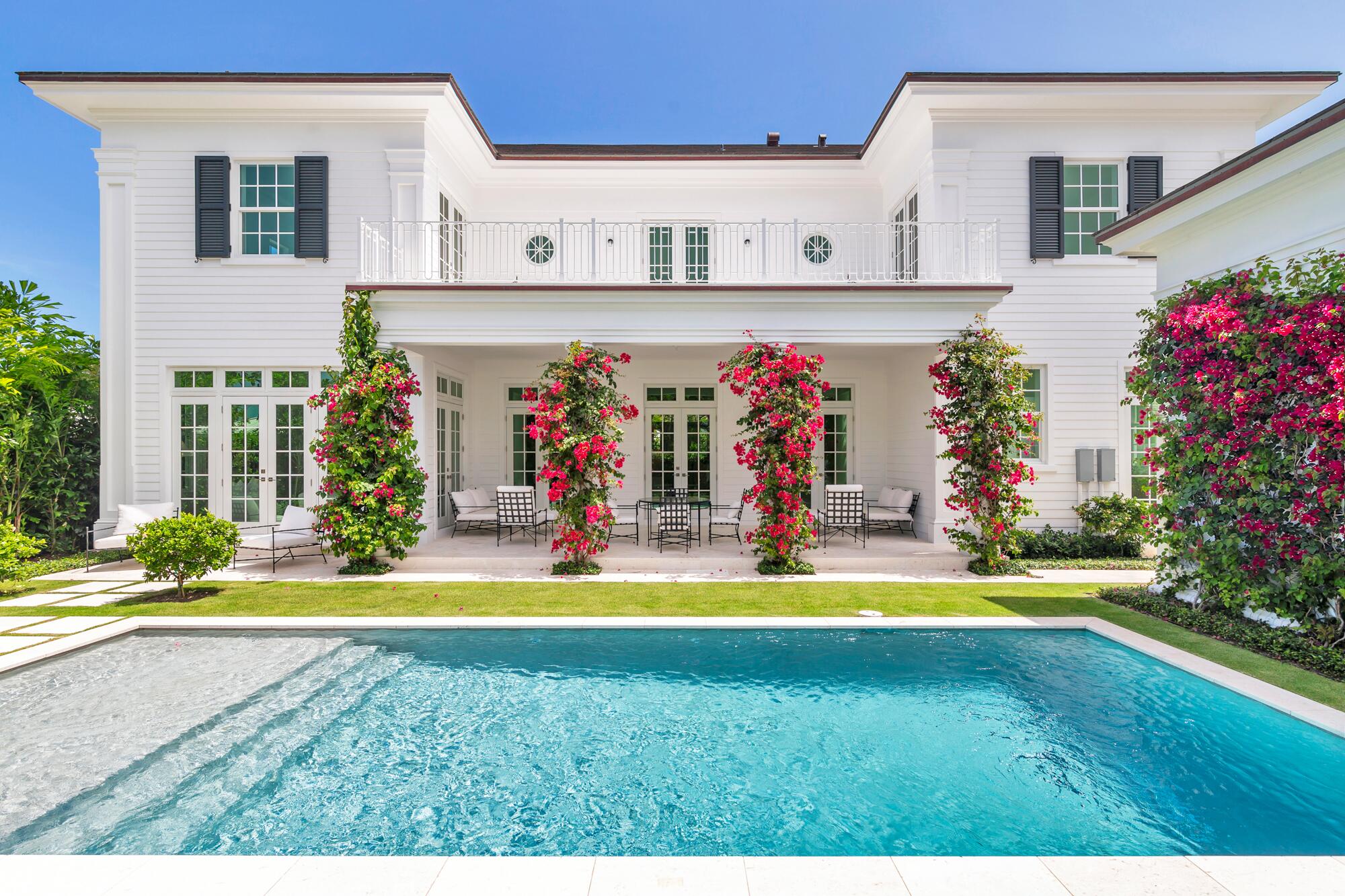 Foto de propiedad en 205 Gray Street, West Palm Beach, FL 33405 West Palm Beach con MLS# 