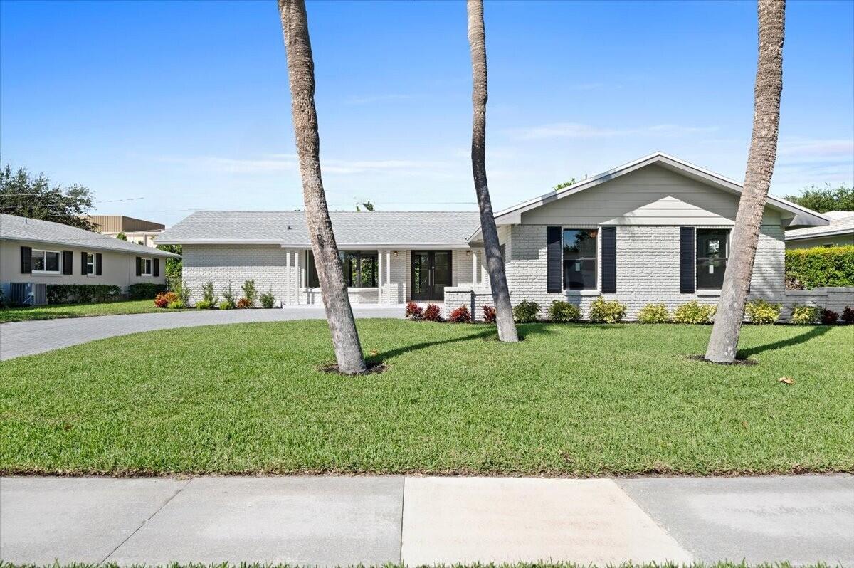 Foto de propiedad en 11569 Landing Place, North Palm Beach, FL 33408 North Palm Beach con MLS# 