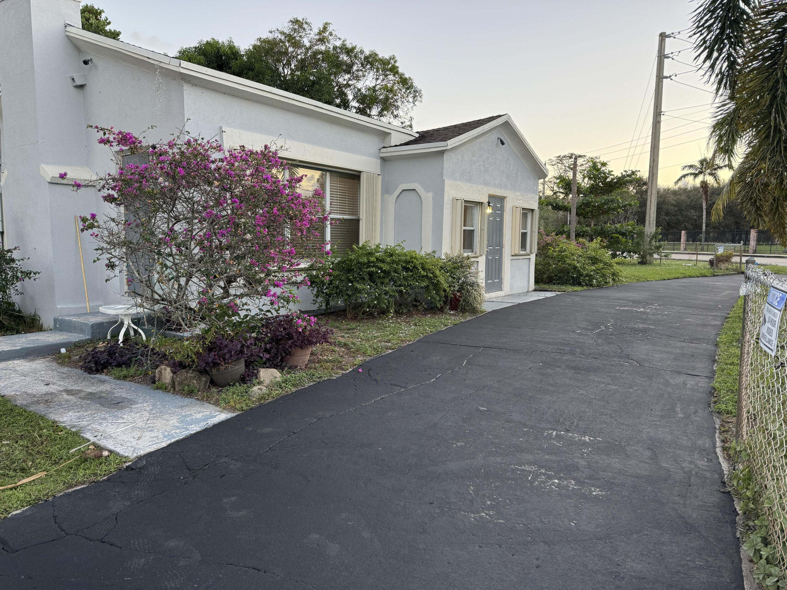 Foto de propiedad en 701 SW 8th Avenue, Delray Beach, FL 33444 Delray Beach con MLS# 