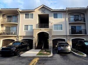 Foto de propiedad en 4197 N Haverhill Road 212, West Palm Beach, FL 33417 West Palm Beach con MLS# 