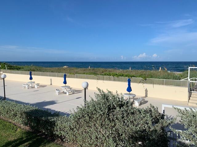 Foto de propiedad en 2565 S Ocean 2060 Boulevard 2060, Palm Beach, FL 33480 Palm Beach con MLS# 