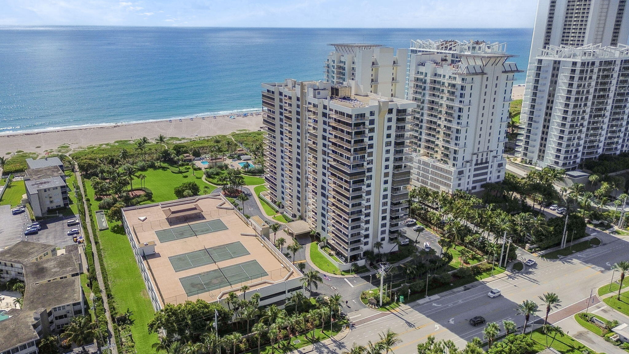 Foto de propiedad en 3400 N Ocean Drive, 1601, Singer Island, FL 33404 Singer Island con MLS# 