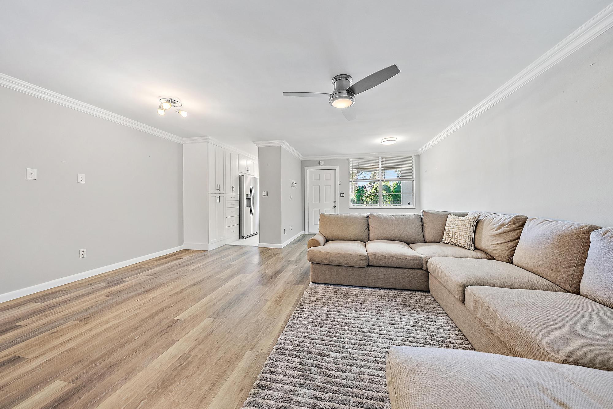 Foto de propiedad en 109 Paradise Harbour Boulevard 307, North Palm Beach, FL 33408 North Palm Beach con MLS# 