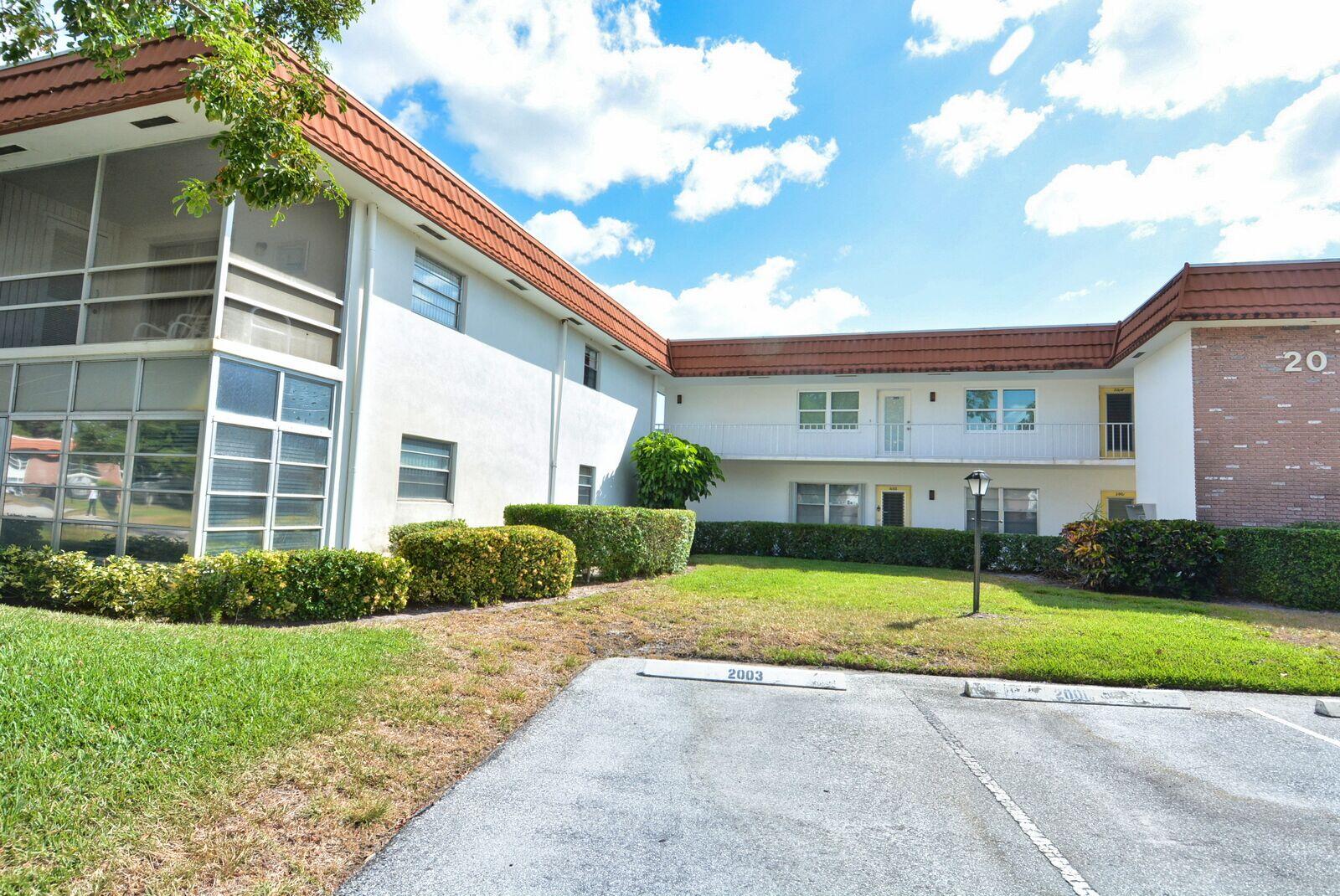 Foto de propiedad en 1225 NW 21st Street 2010, Stuart, FL 34994 Stuart con MLS# 