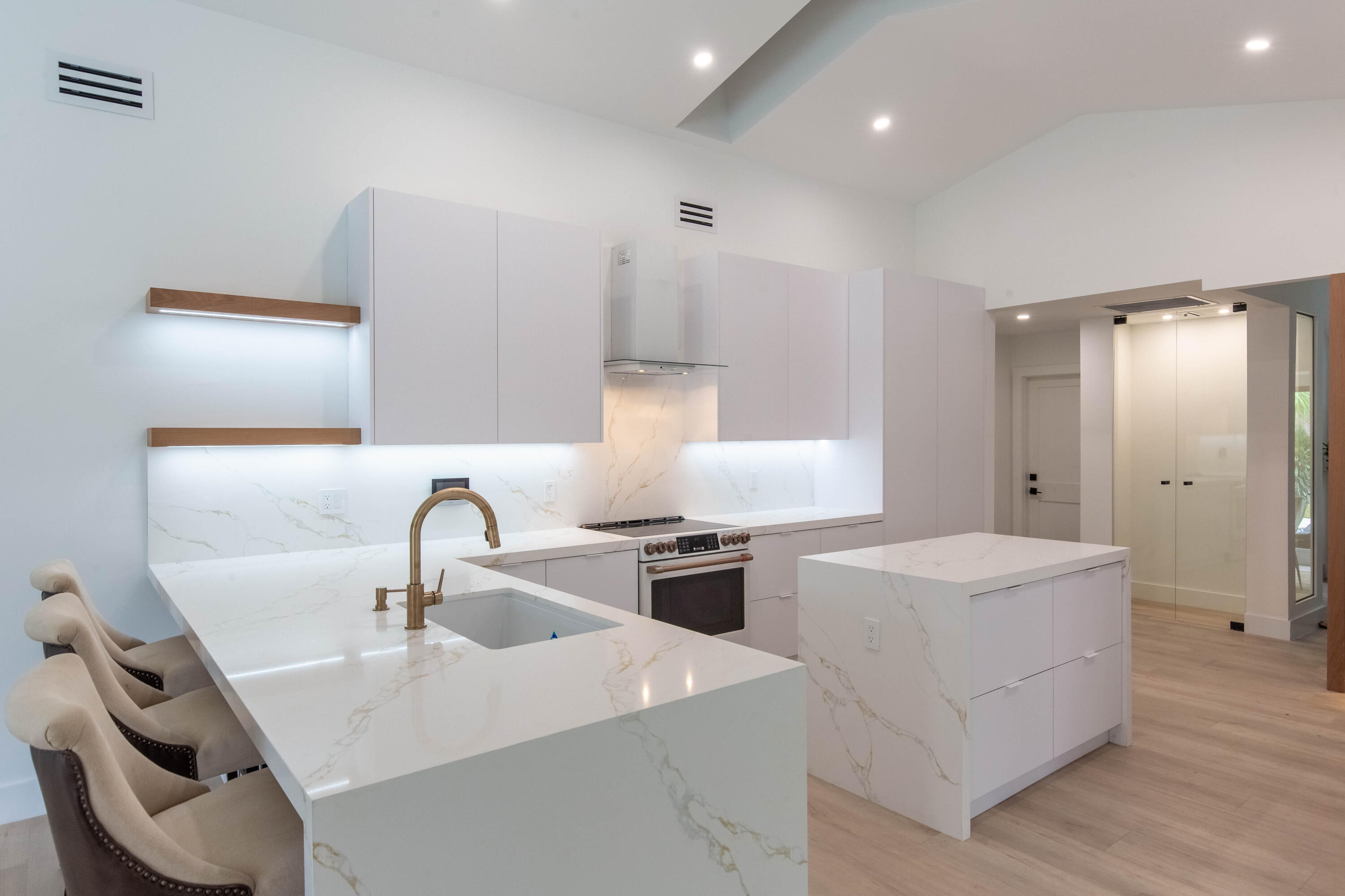 Foto de propiedad en 2184 Appaloosa Trail, Wellington, FL 33414 Wellington con MLS# 