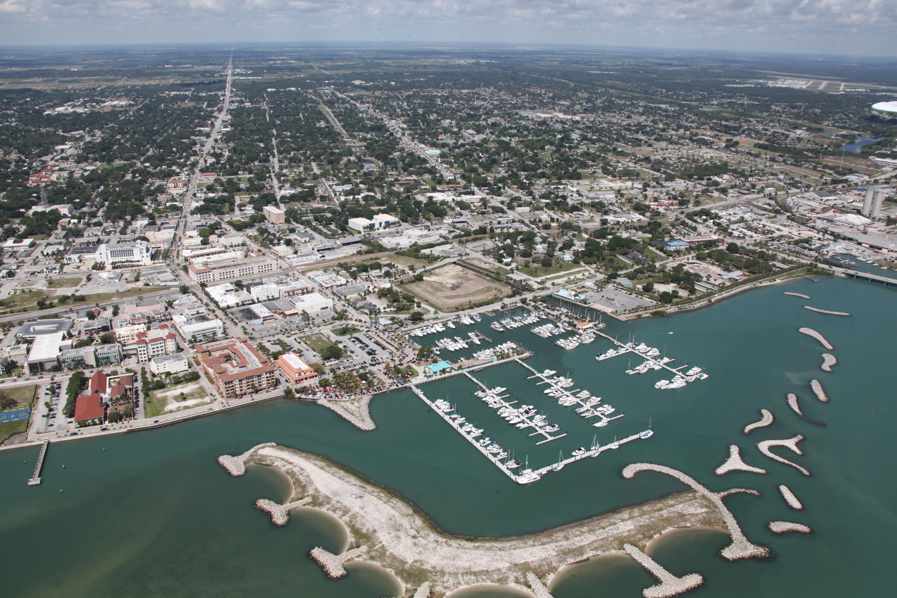 Foto de propiedad en 0000 2nd Street, Fort Pierce, FL 34950 Fort Pierce con MLS# 