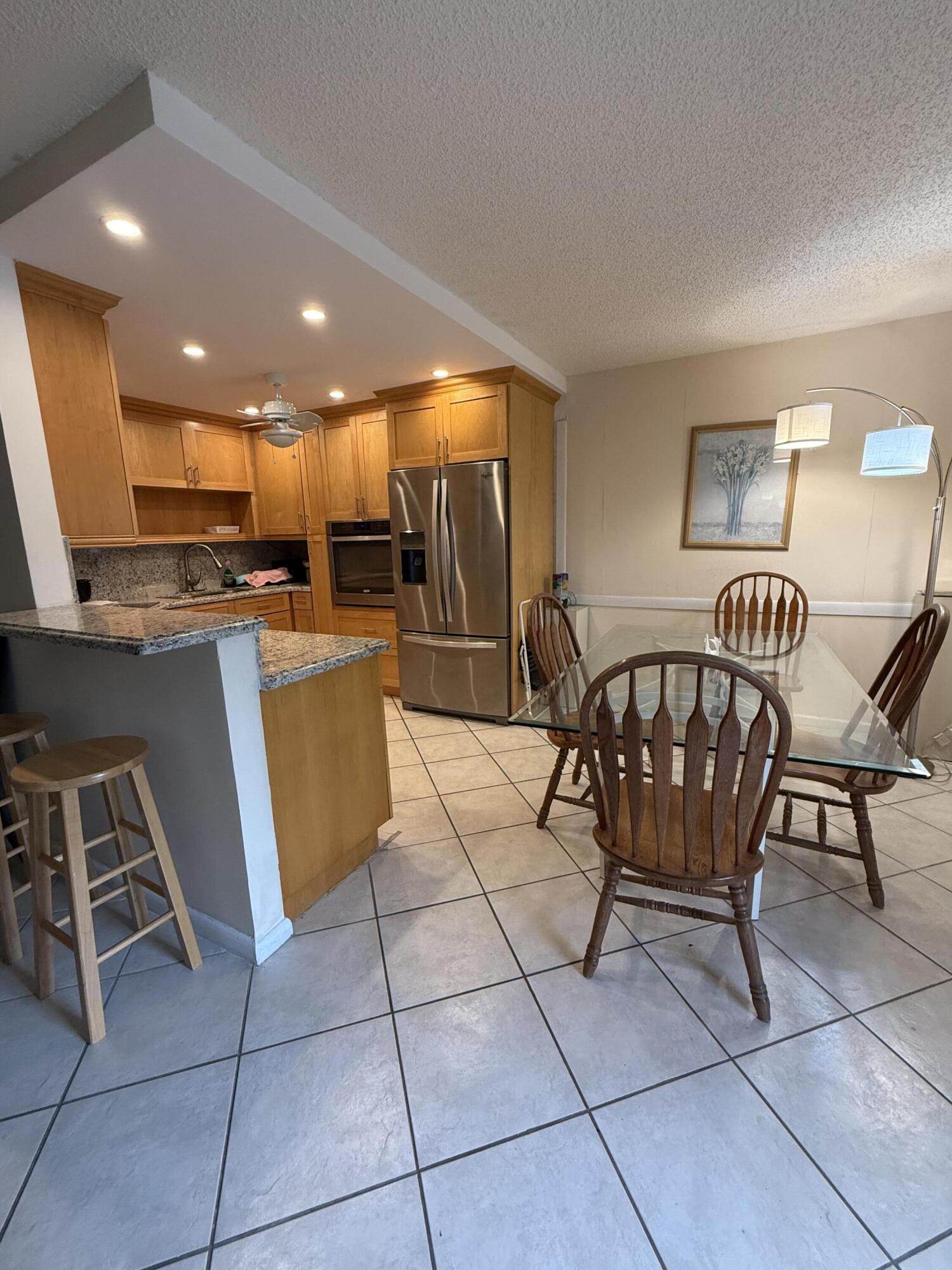 Foto de propiedad en 1046 Wolverton C, Boca Raton, FL 33434 Boca Raton con MLS# 