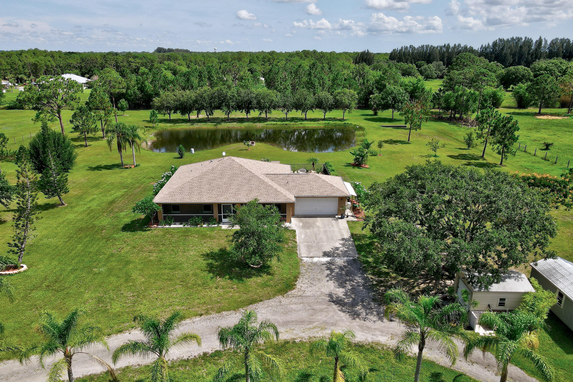 Foto de propiedad en 13280 81st Street, Fellsmere, FL 32948 Fellsmere con MLS# 