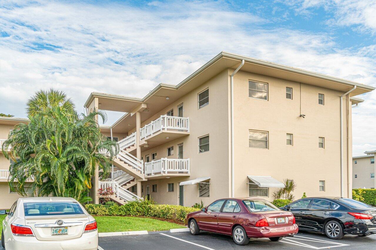 Foto de propiedad en 2855 S Garden Drive 211, Lake Worth, FL 33461 Lake Worth con MLS# 